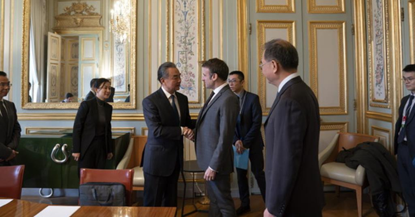 法國總統馬克宏會見王毅 稱願加強兩國戰略協作